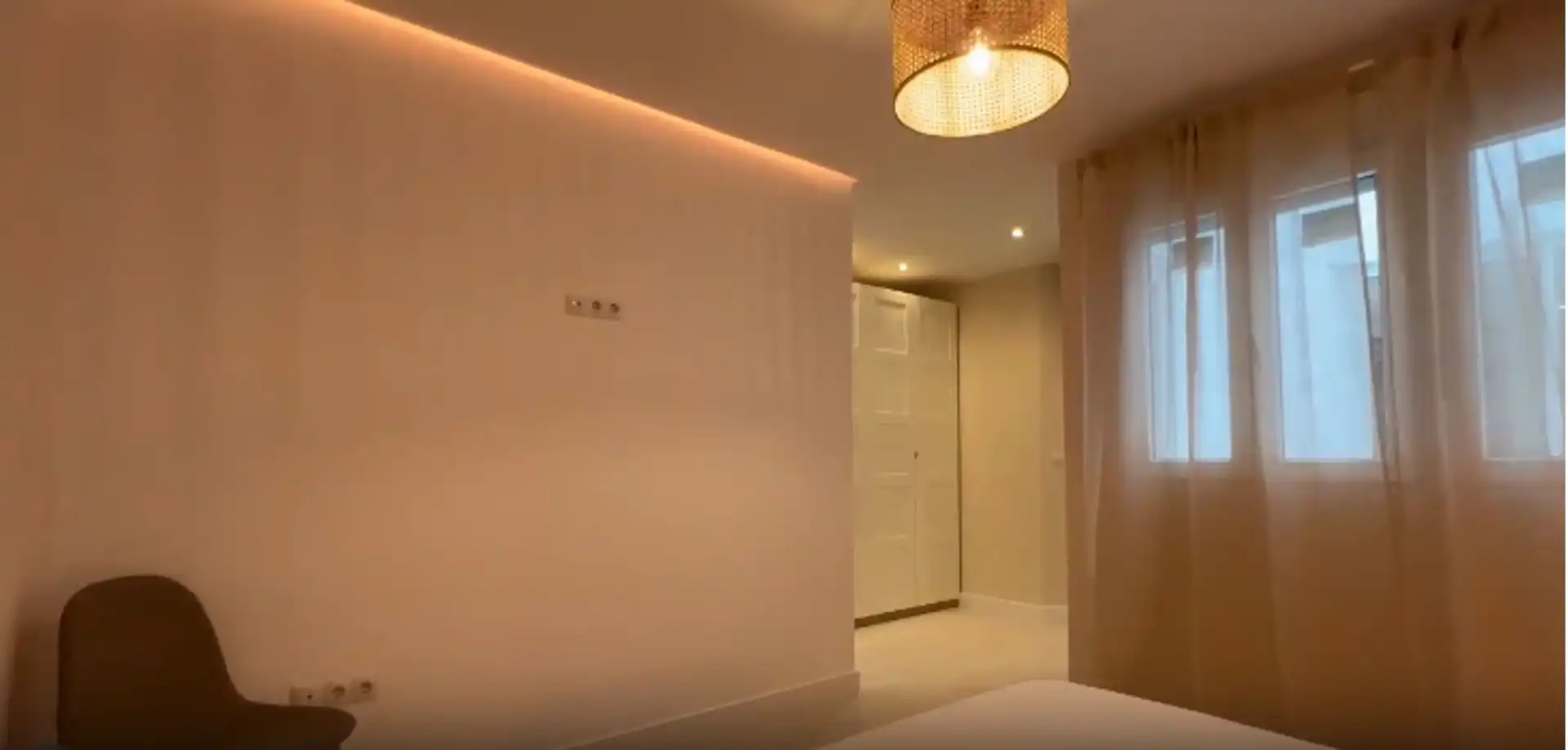 Habitación de Piso de alquiler en Elche / Elx con Aire acondicionado y Amueblado