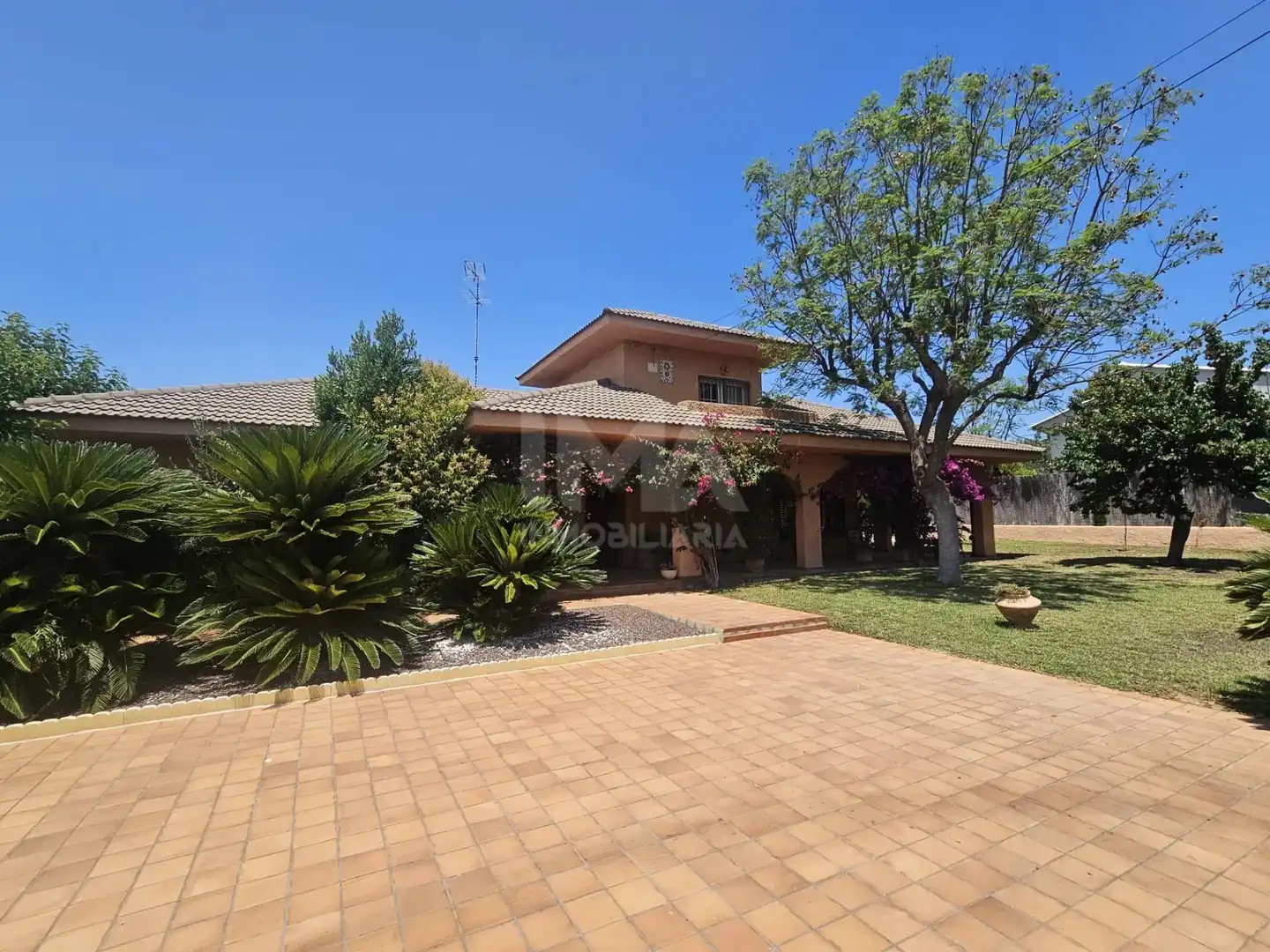 Villa mit Pool zum Verkauf in Rascanya