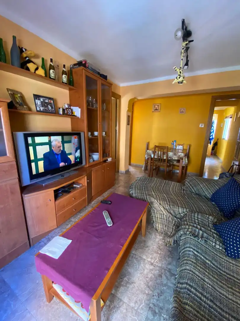 Living room of Flat for rent in Granada  with Air Conditioner, Heating and Furnished