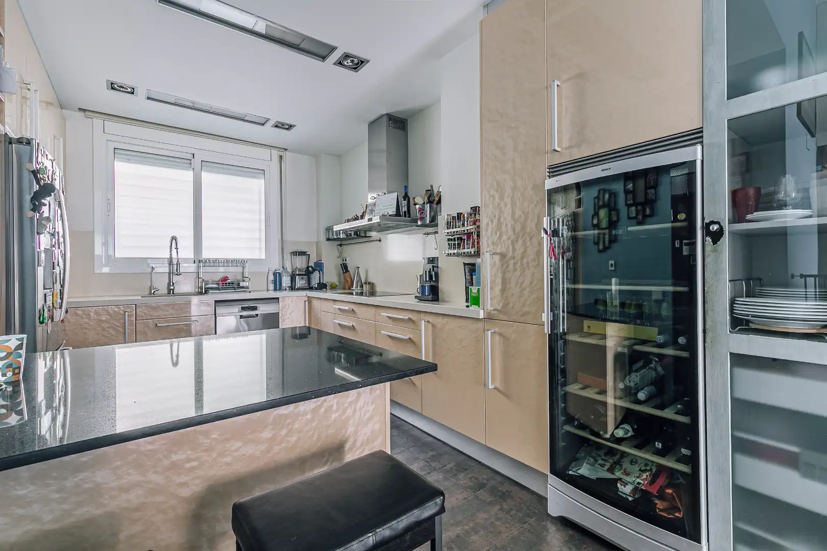 Cocina de Dúplex en venta en Sant Feliu de Llobregat con Aire acondicionado, Terraza y Piscina comunitaria
