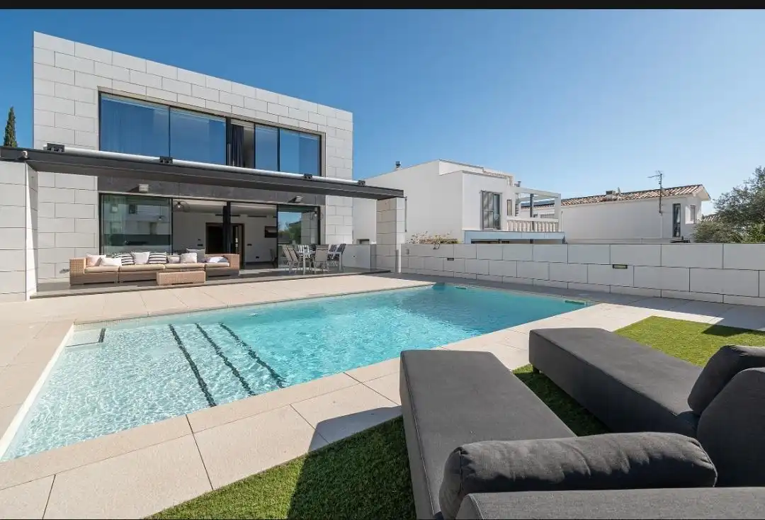 Piscina de Casa o xalet en venda en  Palma de Mallorca amb Aire condicionat, Jardí privat i Terrassa