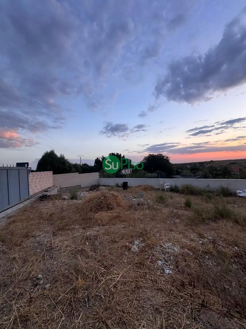 Residencial en venta en Avenida Tocecantos-Madrid I, Cedillo del Condado