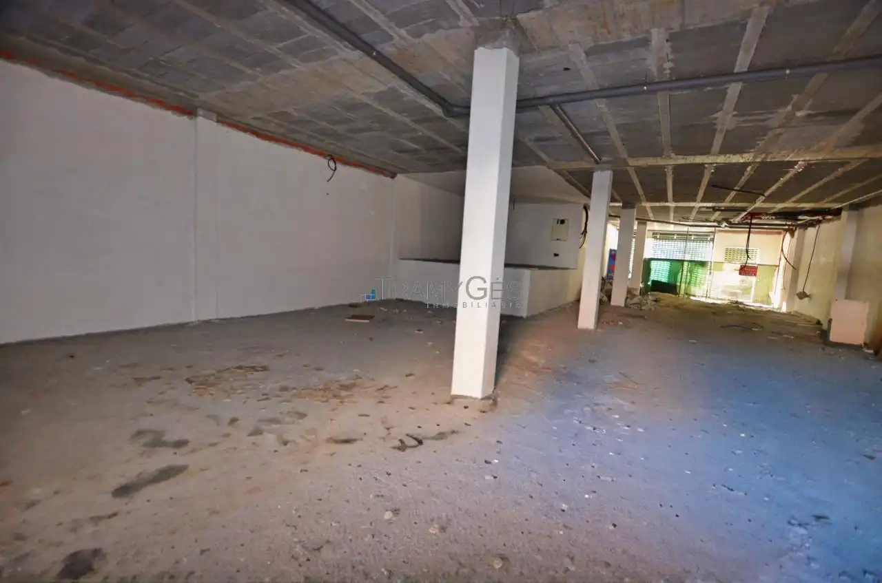 Local comercial en venta en MARTIRES DE SOBREDO, imagen 8