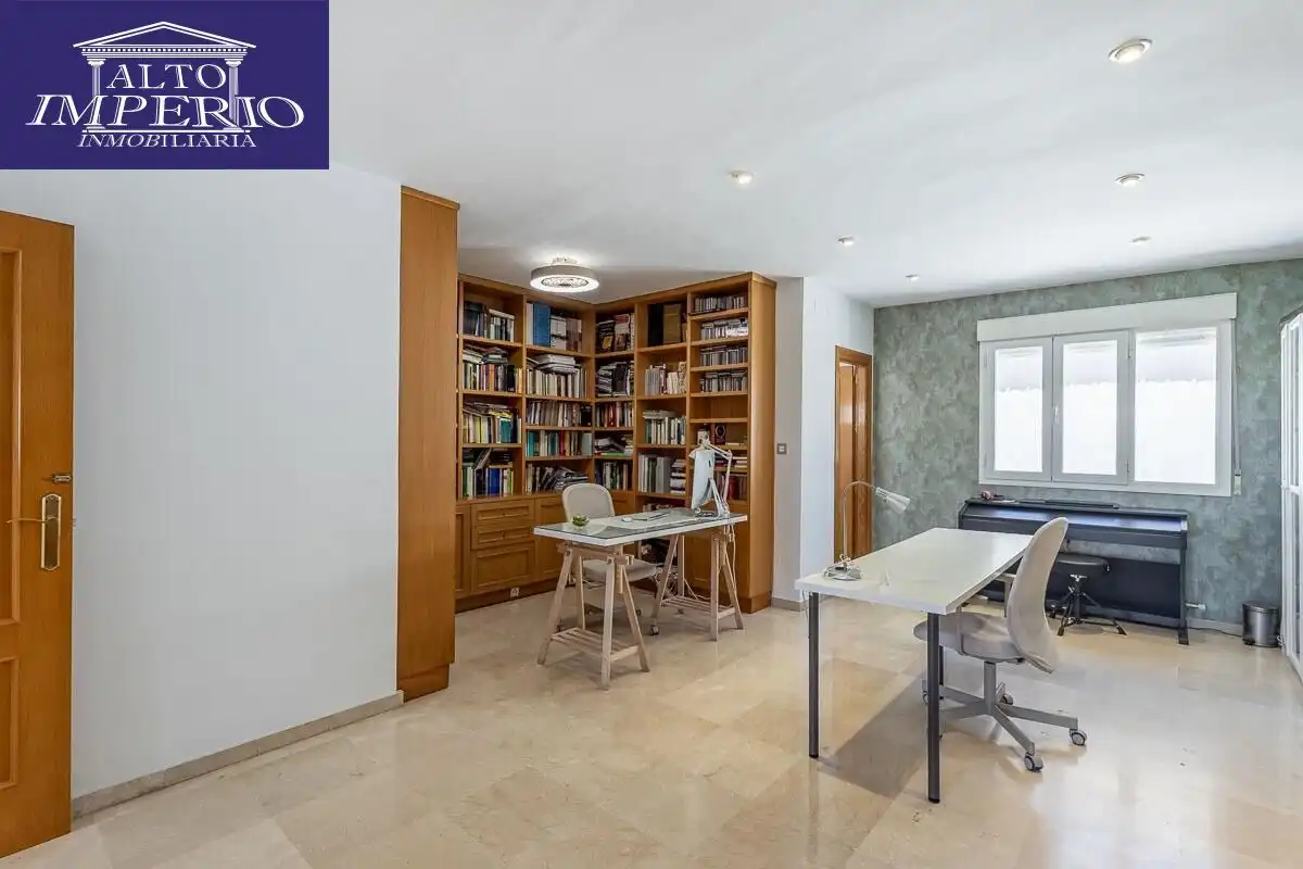 Sala de estar de Casa o chalet en venta en Granada con Calefacción y Terraza