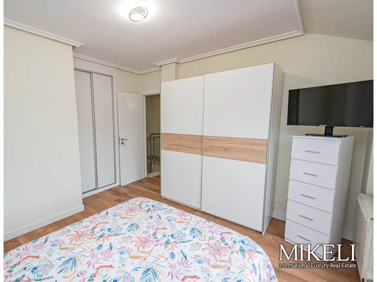 Habitación de Dúplex en venta en Santander con Calefacción, Terraza y Trastero