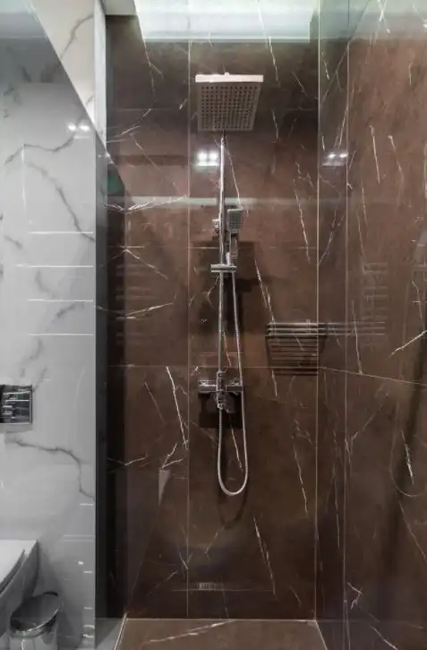 Baño de Piso de alquiler en Barcelona con Aire acondicionado, Amueblado y TV