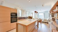 Kitchen of Flat for sale in  Barcelona Capital  with Air Conditioner, Heating and Parquet flooring