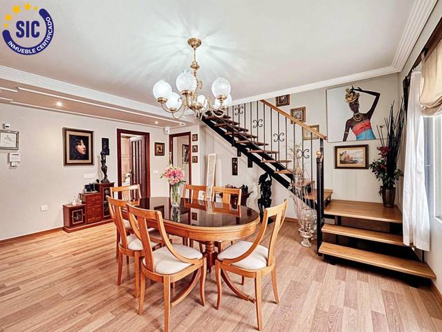 Dúplex en Venta en Calle GOMERA, 5 en La Malva-rosa