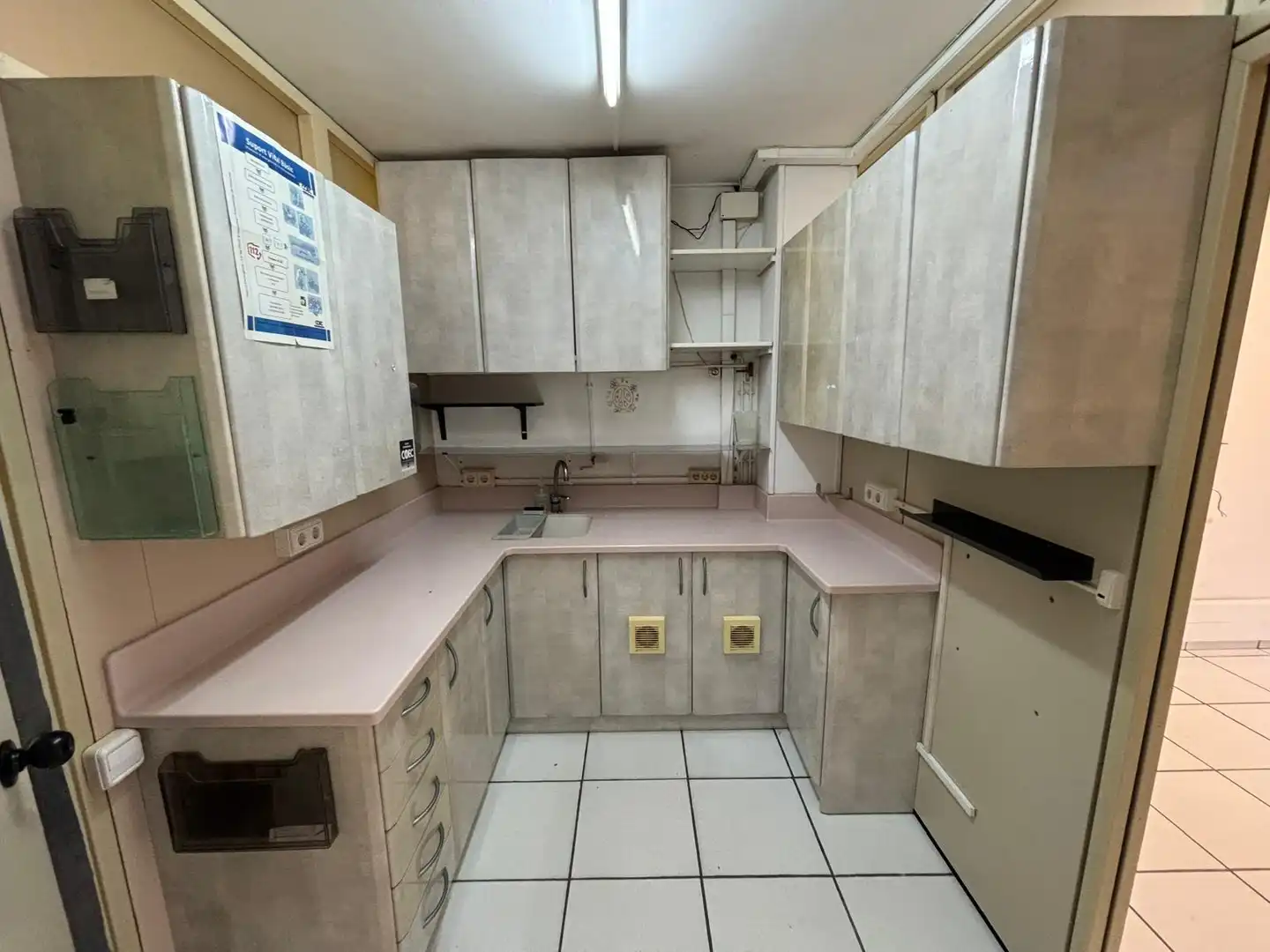 Cocina de Oficina de alquiler en Granollers