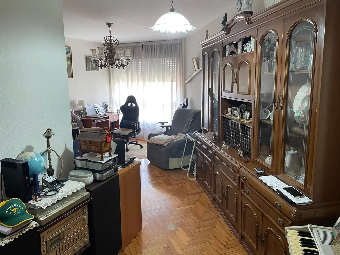 Sala de estar de Piso en venta en Vilagarcía de Arousa con Calefacción, Parquet y Amueblado