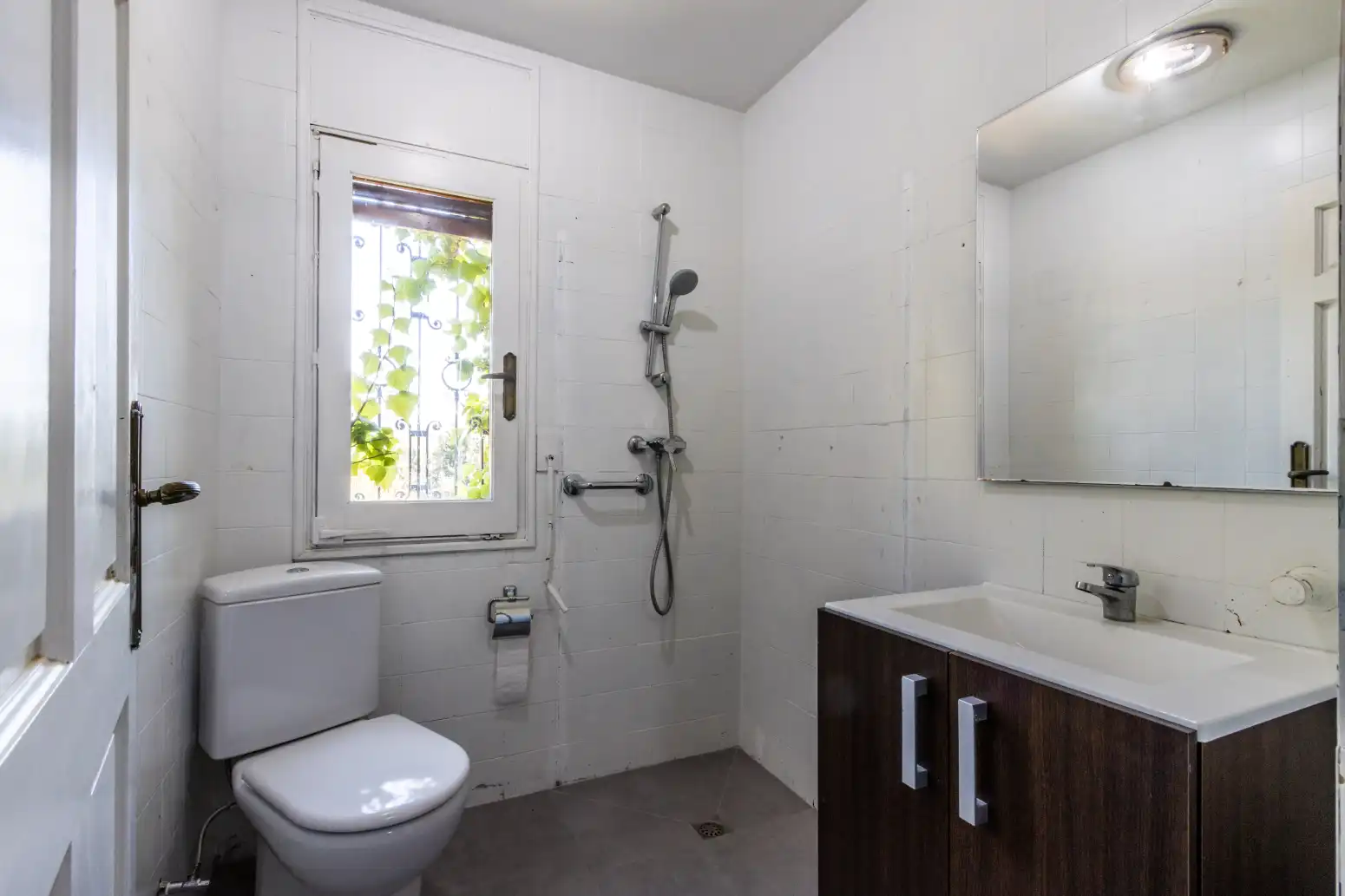 Bathroom of Houses for sale in Matadepera  with Heating, Terrace and Storage room