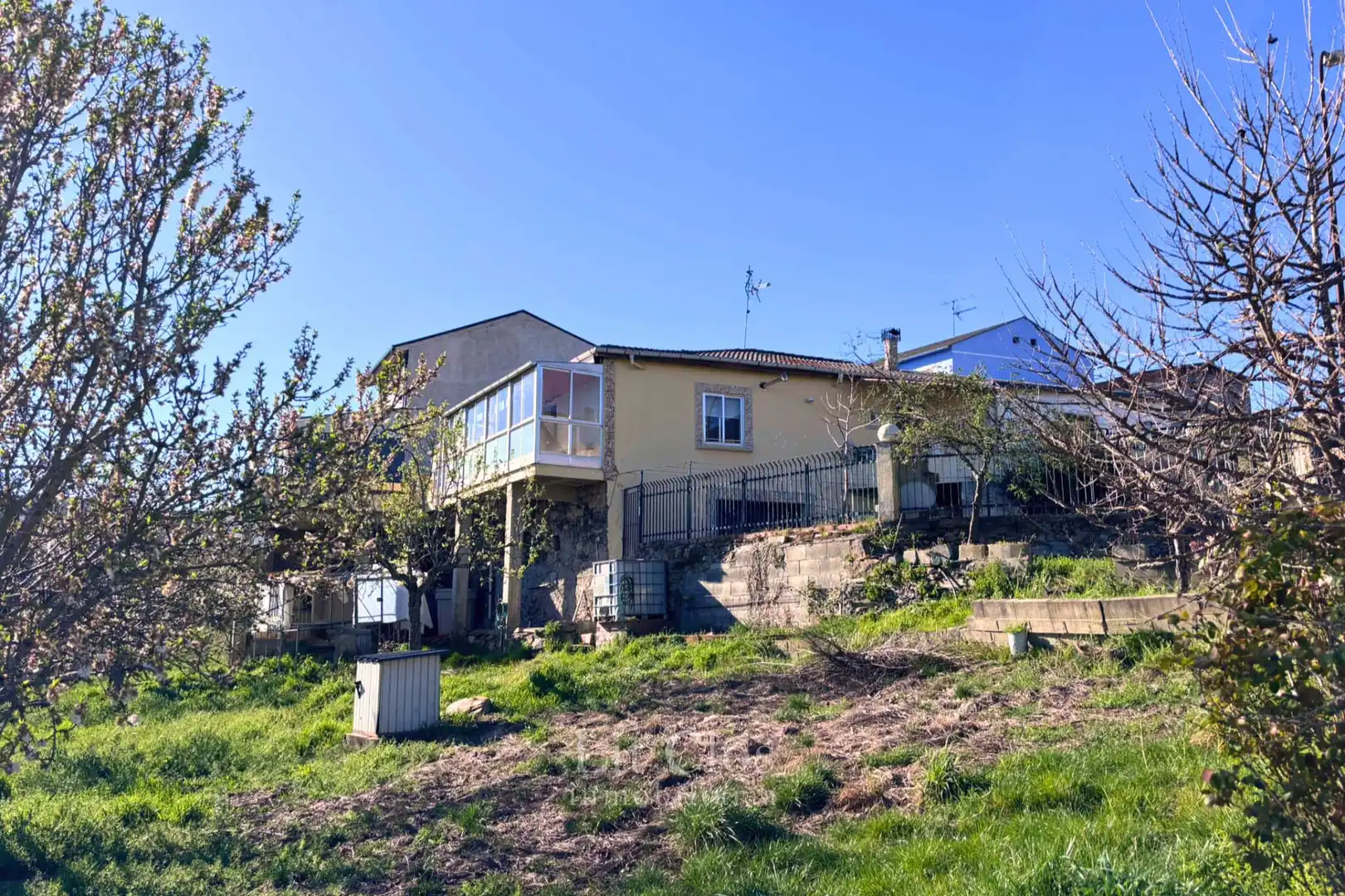 Vista exterior de Casa o chalet en venta en Larouco con Calefacción, Jardín privado y Terraza