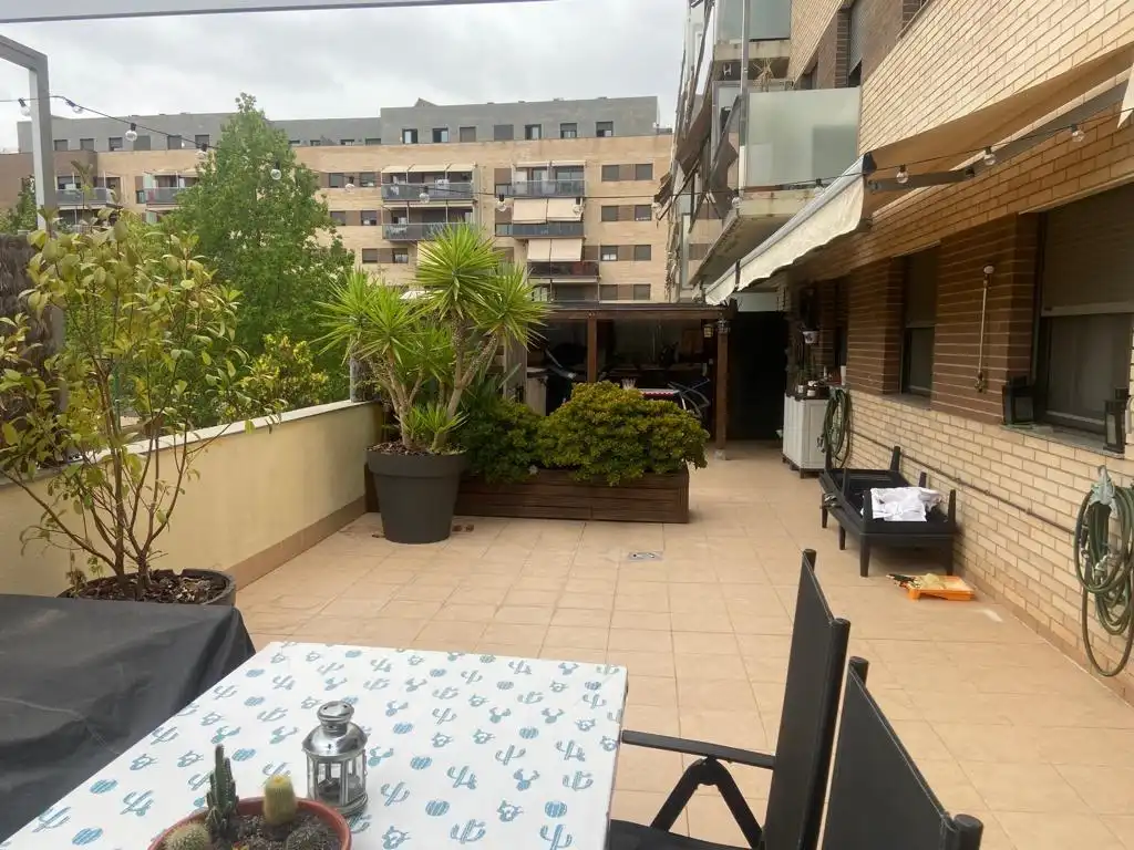 Terrassa de Pis en venda en Sabadell amb Aire condicionat, Calefacció i Jardí privat