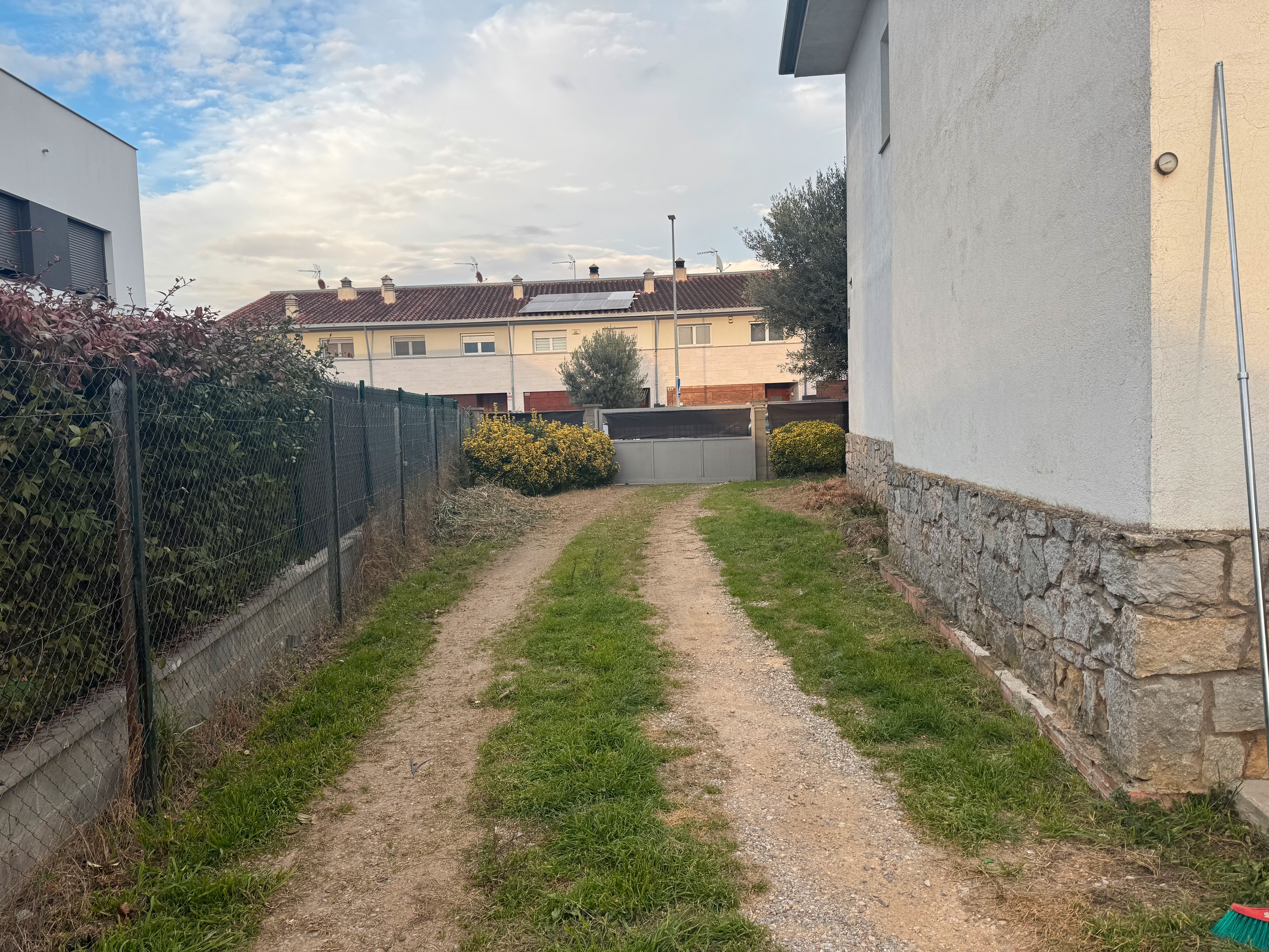 Single-family semi-detached to rent in Vilablareix  with Heating and Private garden