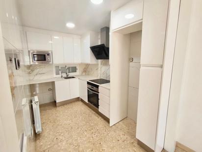 Cuina de Pis en venda en Sabadell amb Calefacció i Balcó
