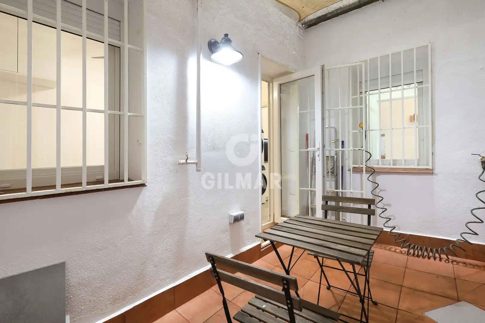 Piso en venta en Madrid con Calefacción y Amueblado