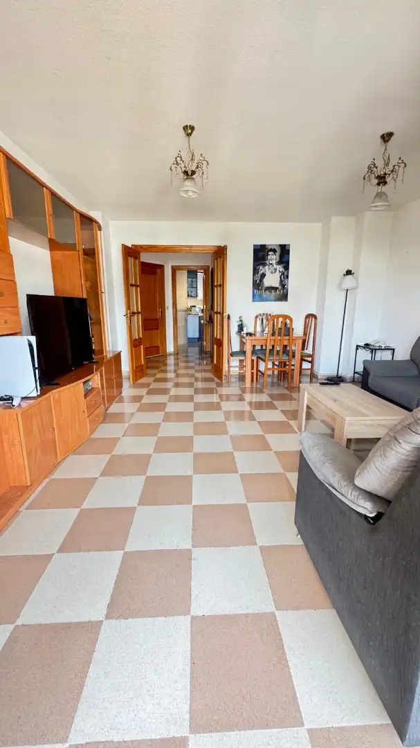 Sala d'estar de Pis en venda en Estepona amb Terrassa, Forn i Microones