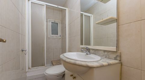 Foto 4 de Piso en venta en Carrer Verge de Montserrat, Pont Vell, Ripollet