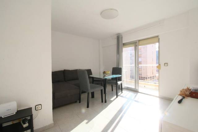 Piso en Venta en Calle del Zafiro en Colonia Requena