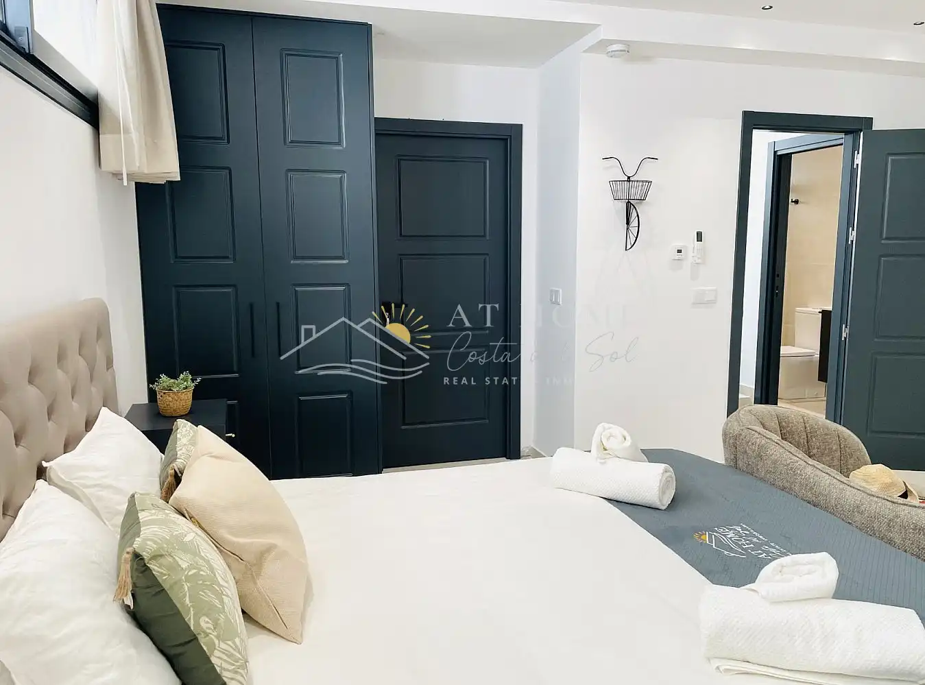 Dormitori de Casa o xalet de lloguer en Nerja amb Terrassa, Piscina i Forn