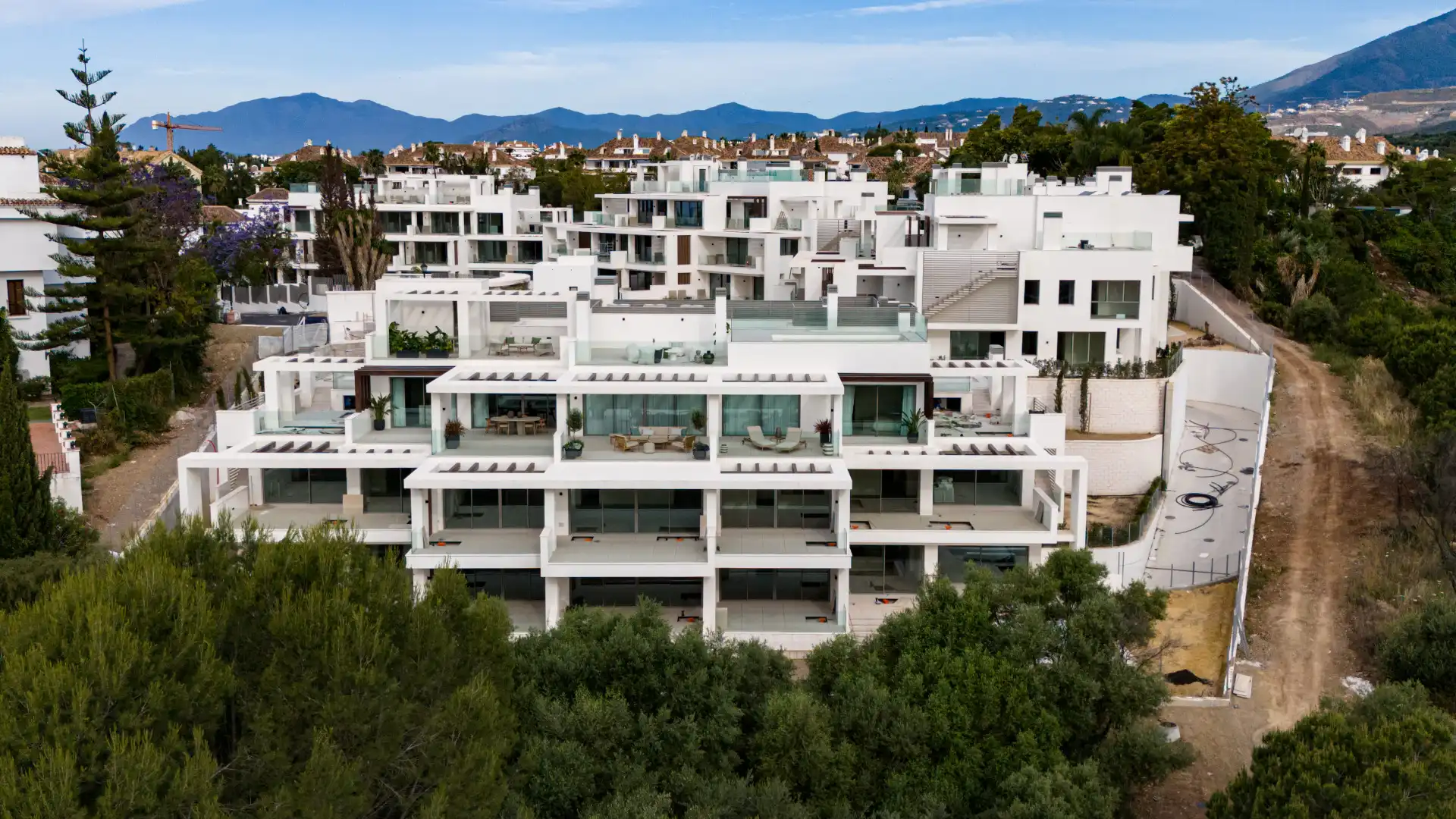 Vista exterior de Àtic en venda en Marbella amb Aire condicionat, Calefacció i Terrassa