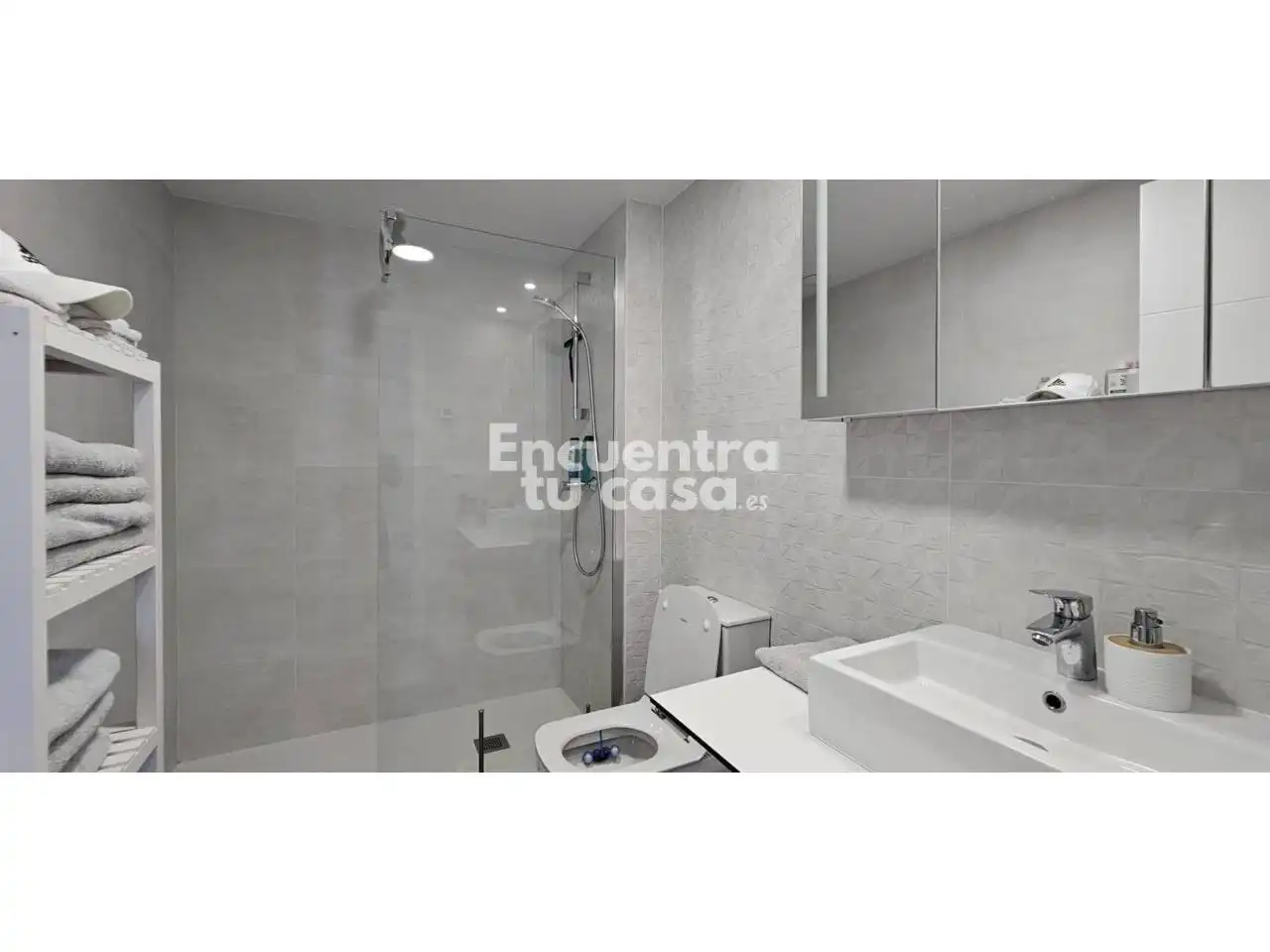 Baño de Apartamento en venta en Finestrat con Aire acondicionado, Calefacción y Terraza