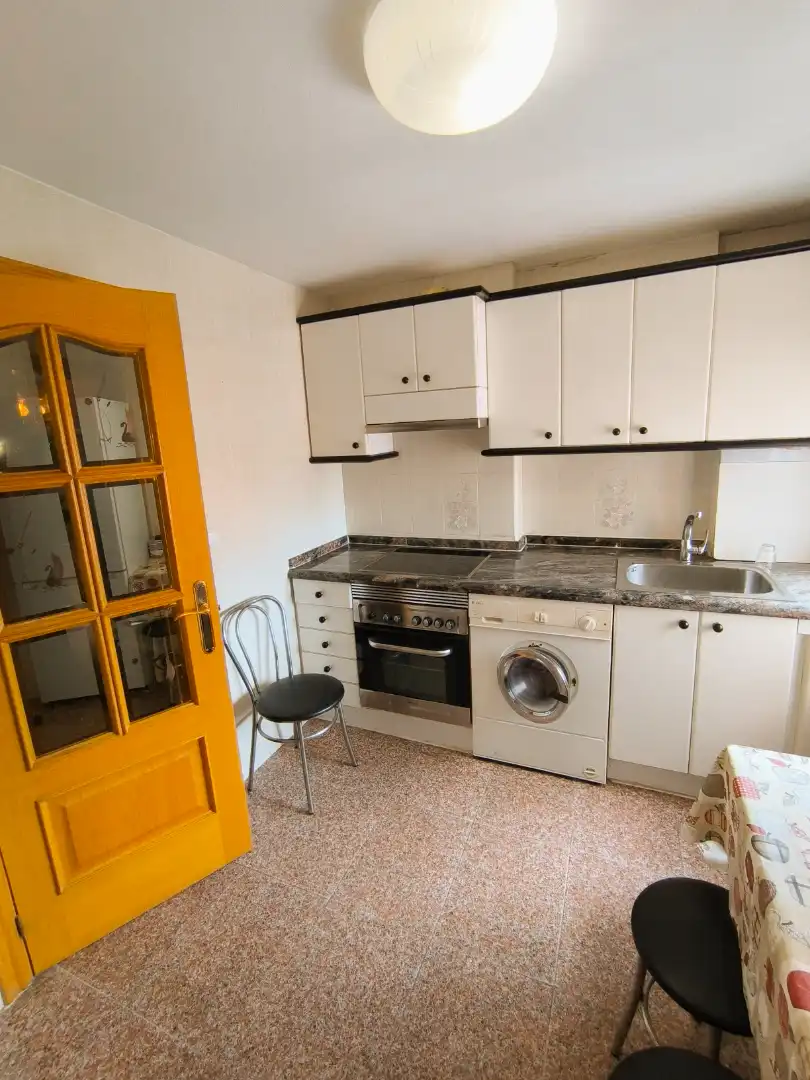Kitchen of Flat for sale in Palencia  with Heating, Parquet flooring and Terrace