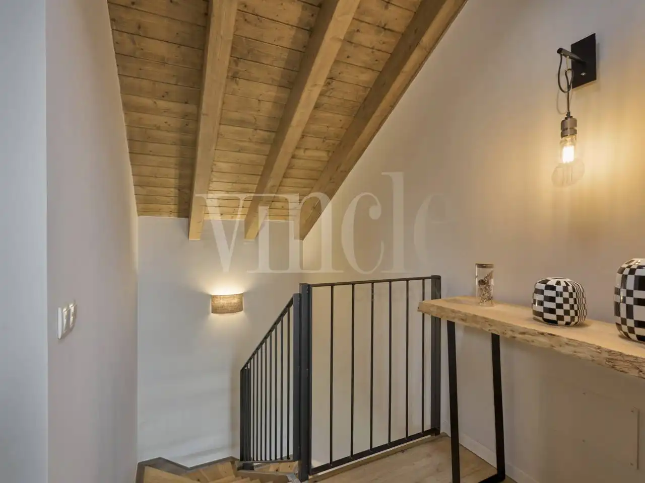 Casa adosada en venda en Alp amb Calefacció, Jardí privat i Parquet