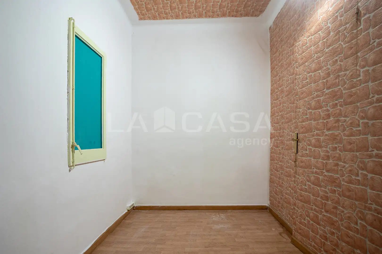 Piso en venta en Barcelona con Balcón