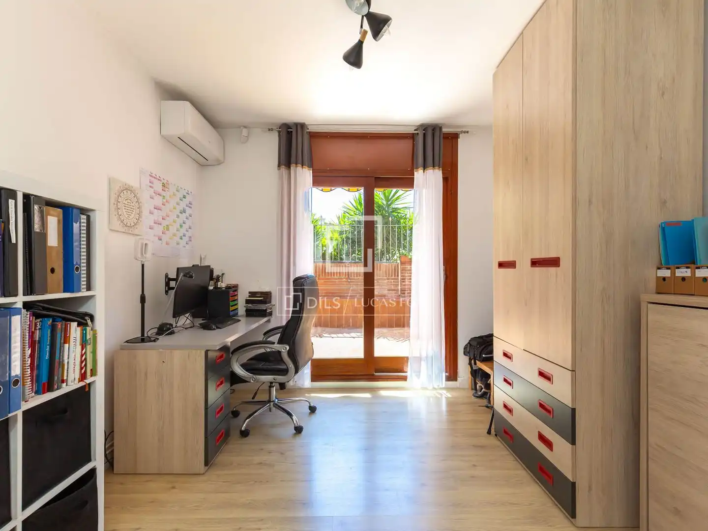 Piso en venta en Esplugues de Llobregat con Aire acondicionado, Calefacción y Jardín privado