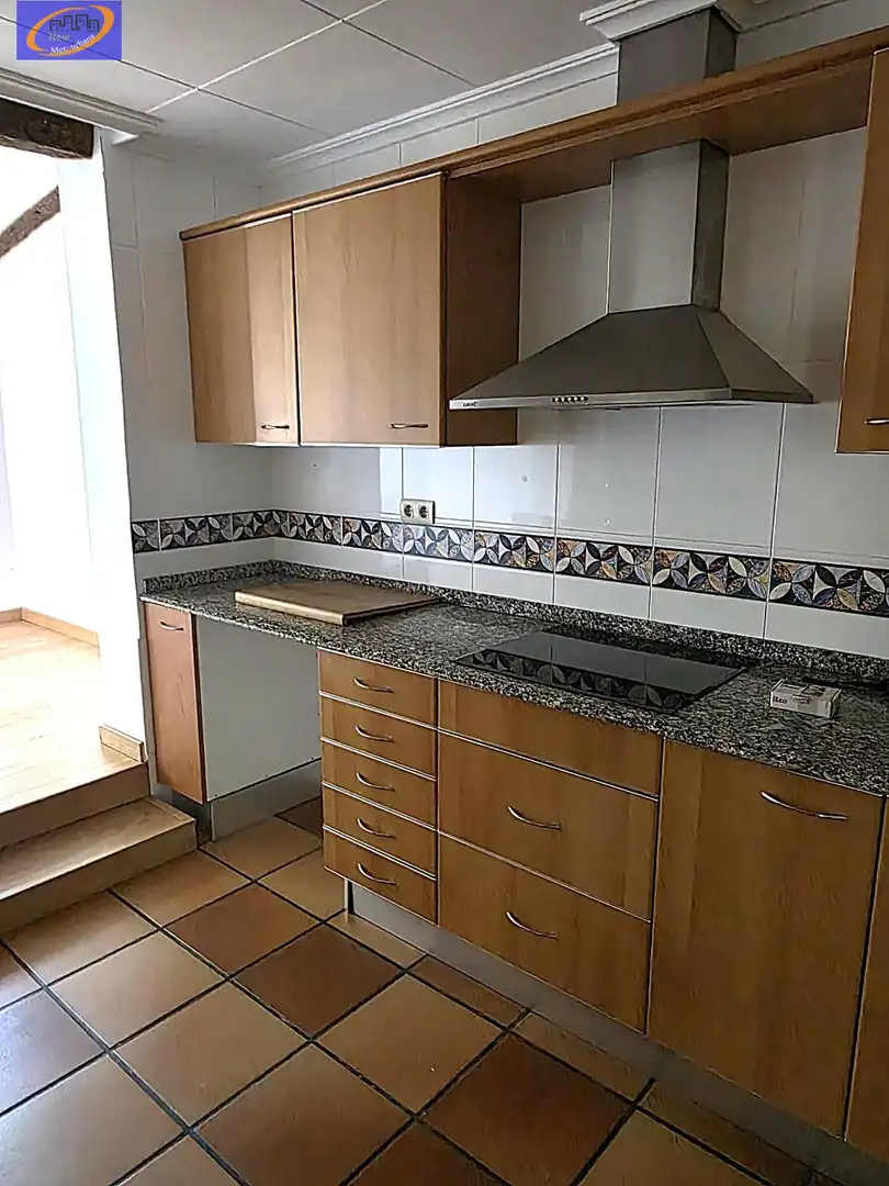 Cuina de Casa adosada en venda en Vinaròs amb Jardí privat, Terrassa i Traster