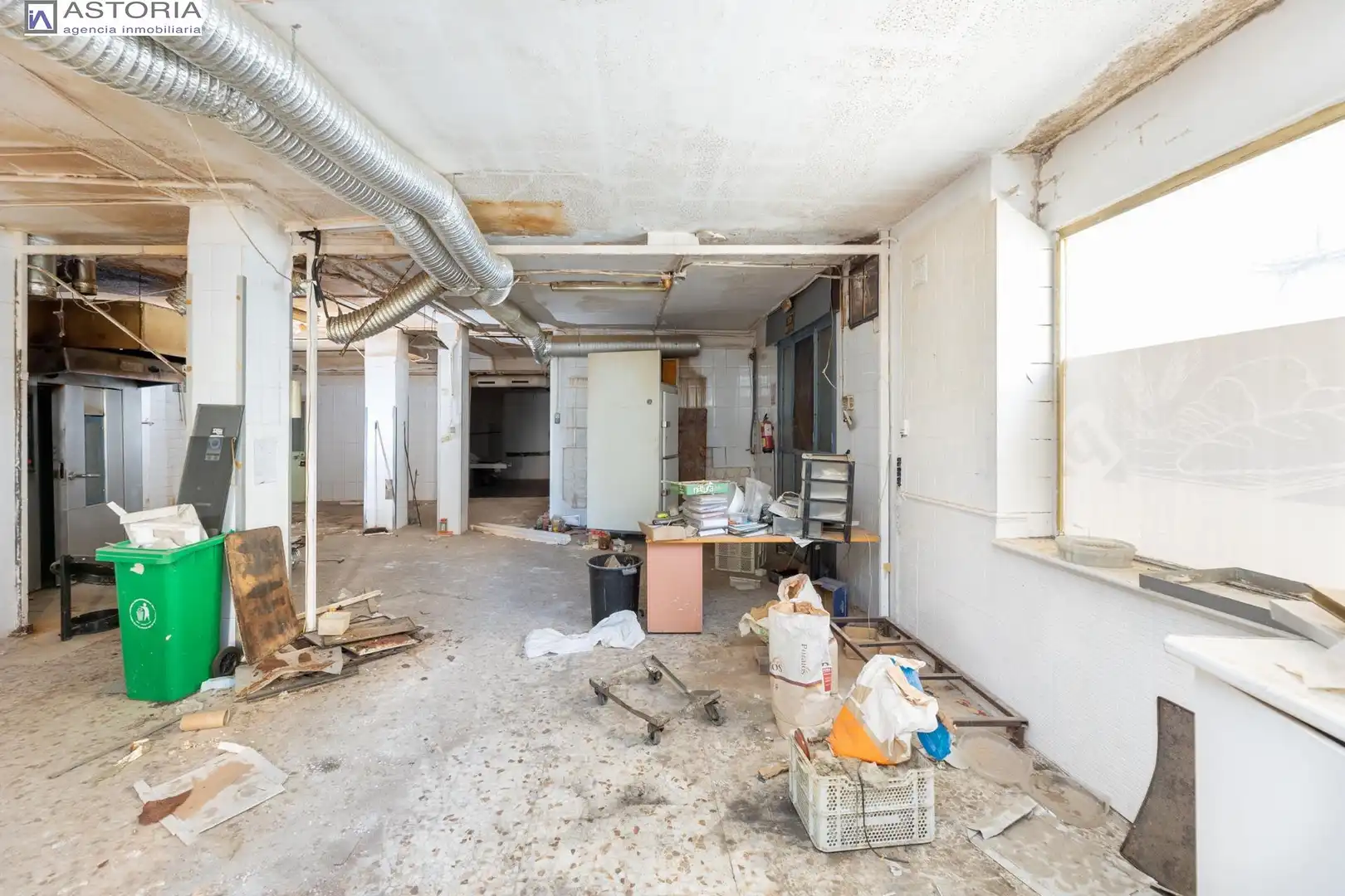 Inmuebles singulares con ascensor en venta en Avenida de Cádiz, imagen 35