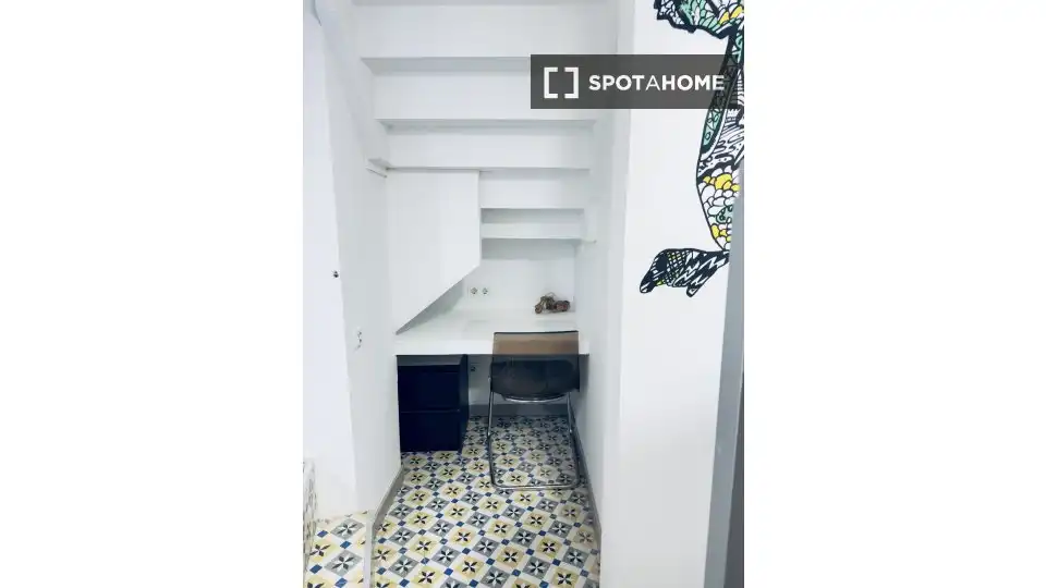 Estudi per a compartir en Barcelona amb Aire condicionat, Terrassa i Moblat