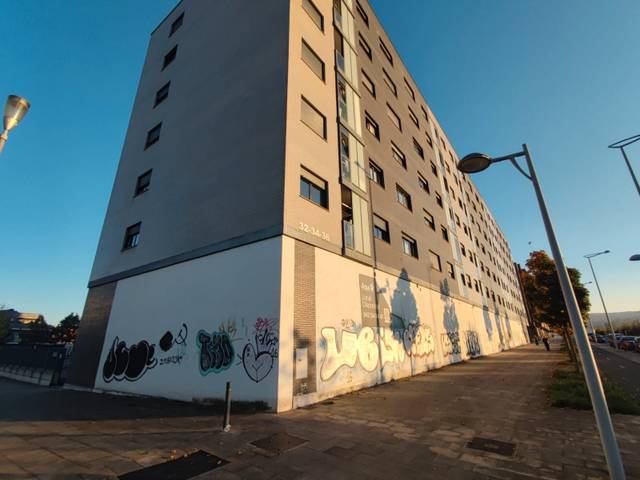 Local comercial en Venta en Bulevar de Mariturri Kalea, 34 en Zabalgana