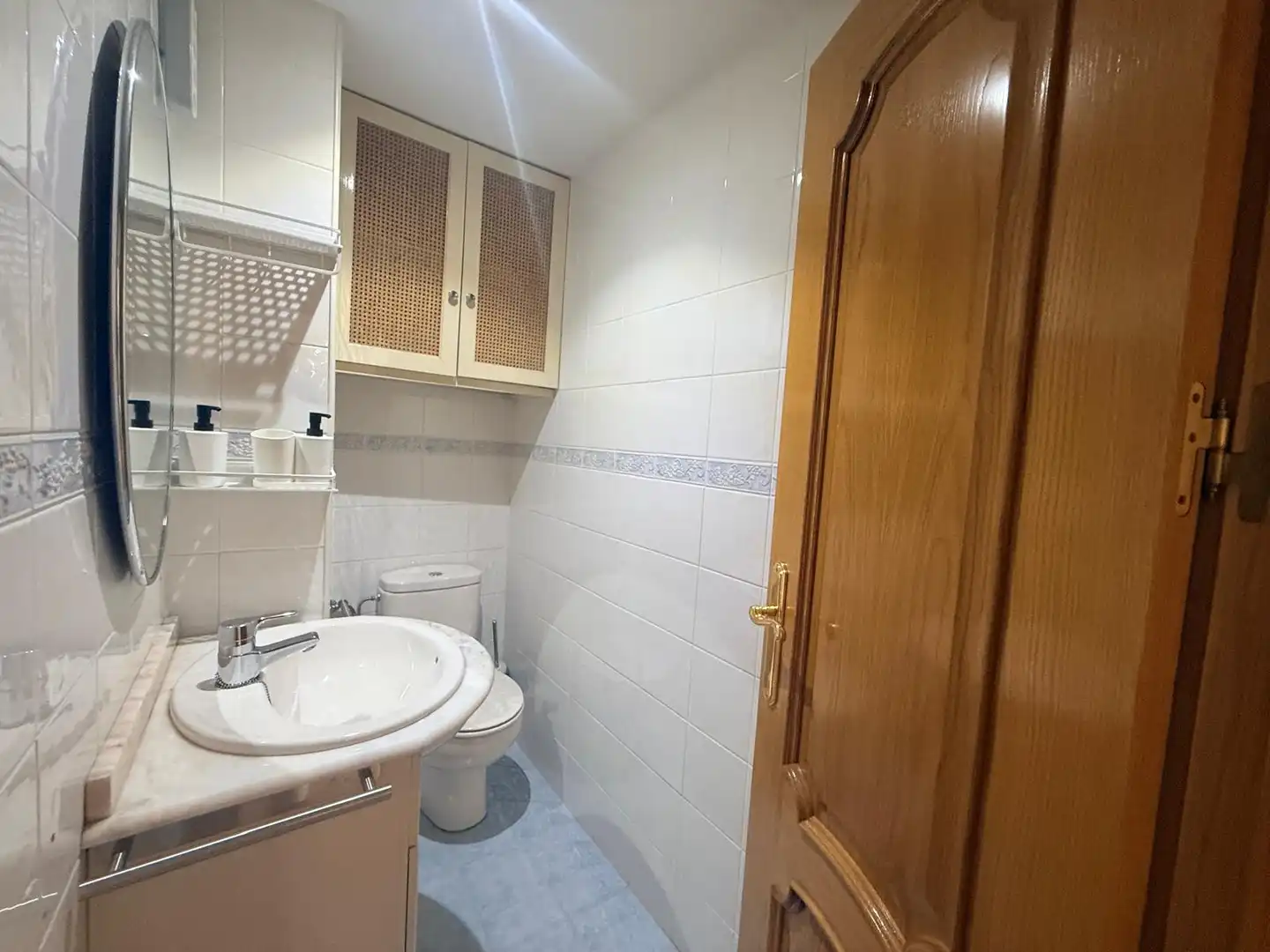 Bathroom of Flat for share in Madrid  with Air Conditioner, Heating and Furnished