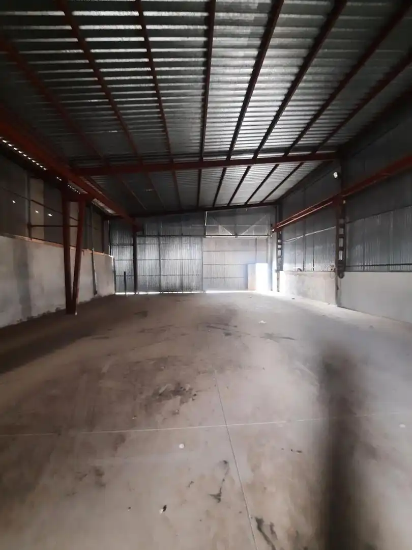 Nave industrial en alquiler en Pedanías Centro, imagen 2