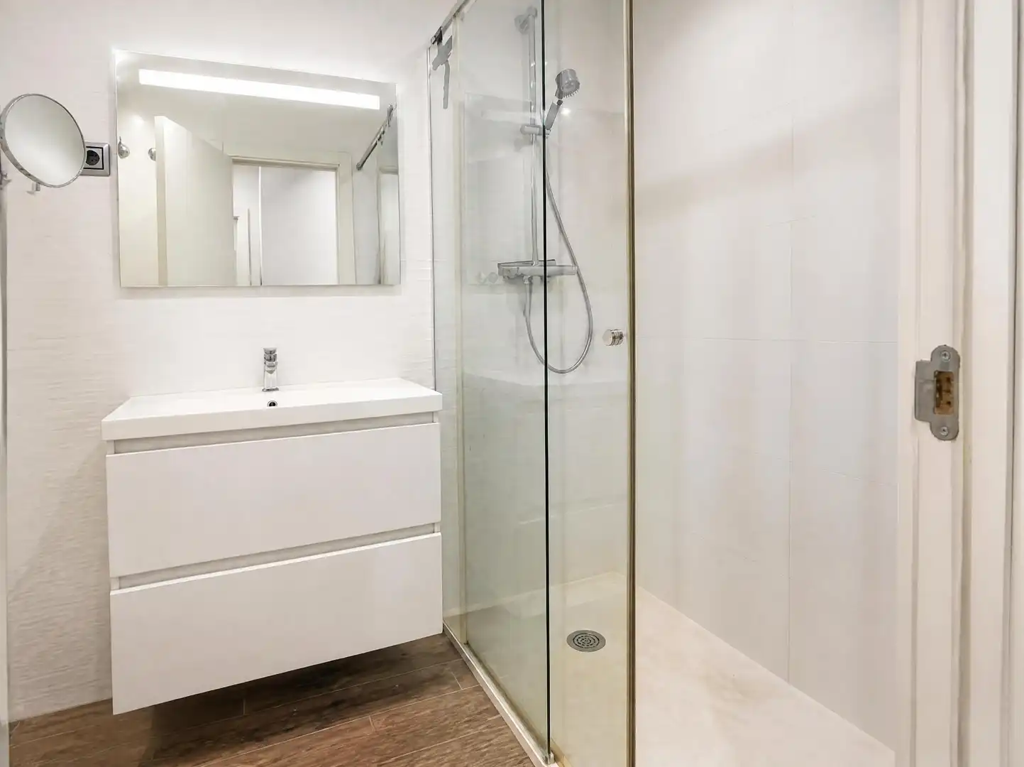 Bajo con piscina en venta en MILENA JESENSKA, imagen 29
