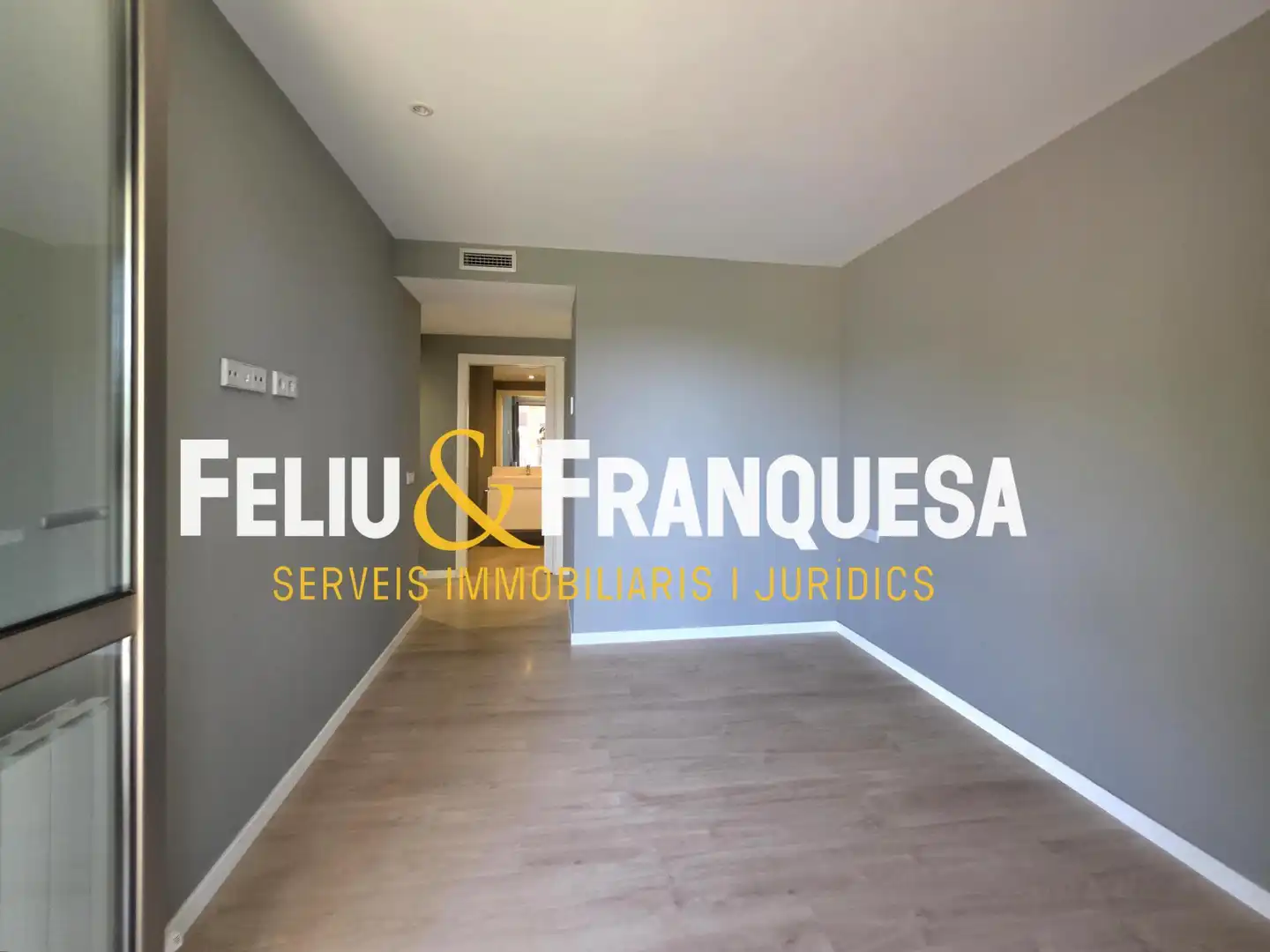 Piso en venta en Sant Cugat del Vallès con Calefacción, Jardín privado y Terraza