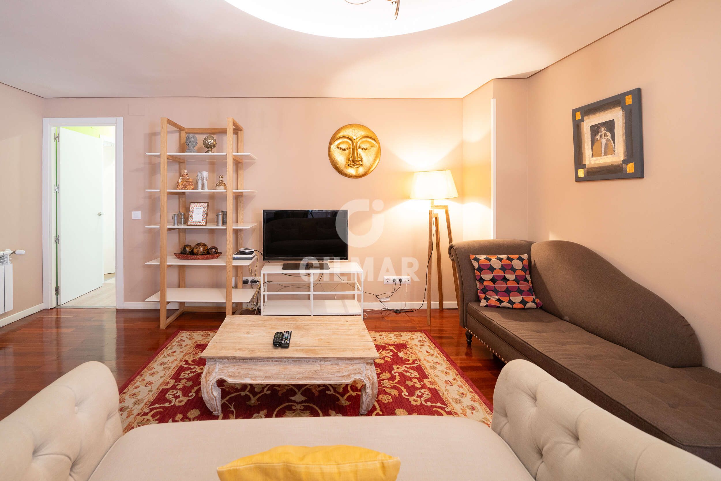 Living room of Flat for sale in  Madrid Capital  with Heating and Balcony