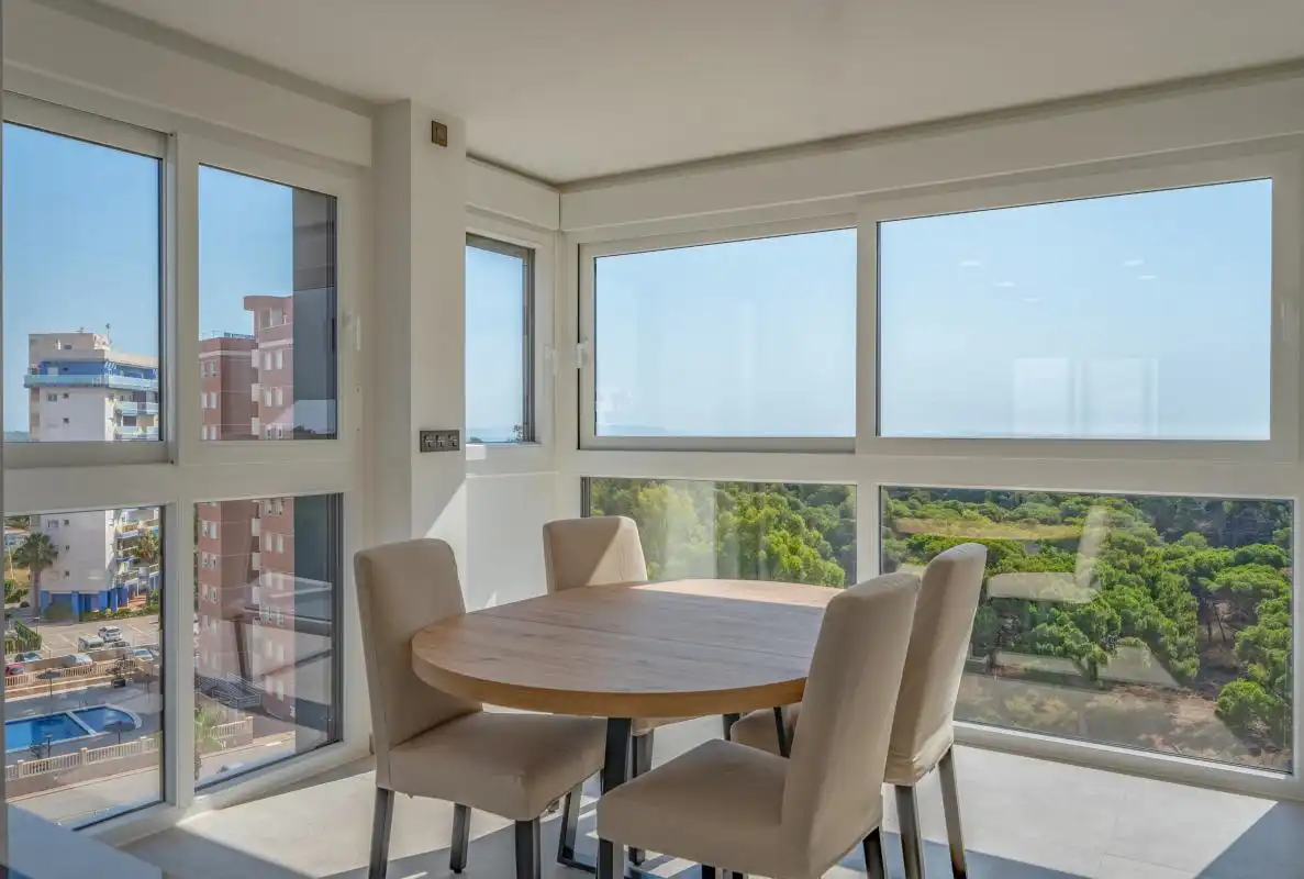 Comedor de Piso en venta en Guardamar del Segura con Aire acondicionado, Calefacción y Piscina