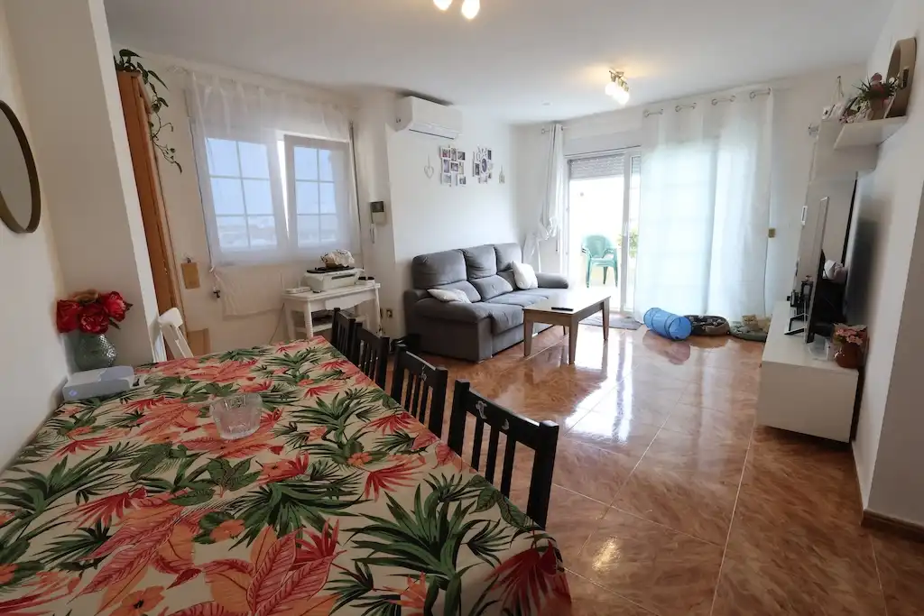 Sala de estar de Apartamento en venta en Torrevieja con Aire acondicionado, Calefacción y Terraza