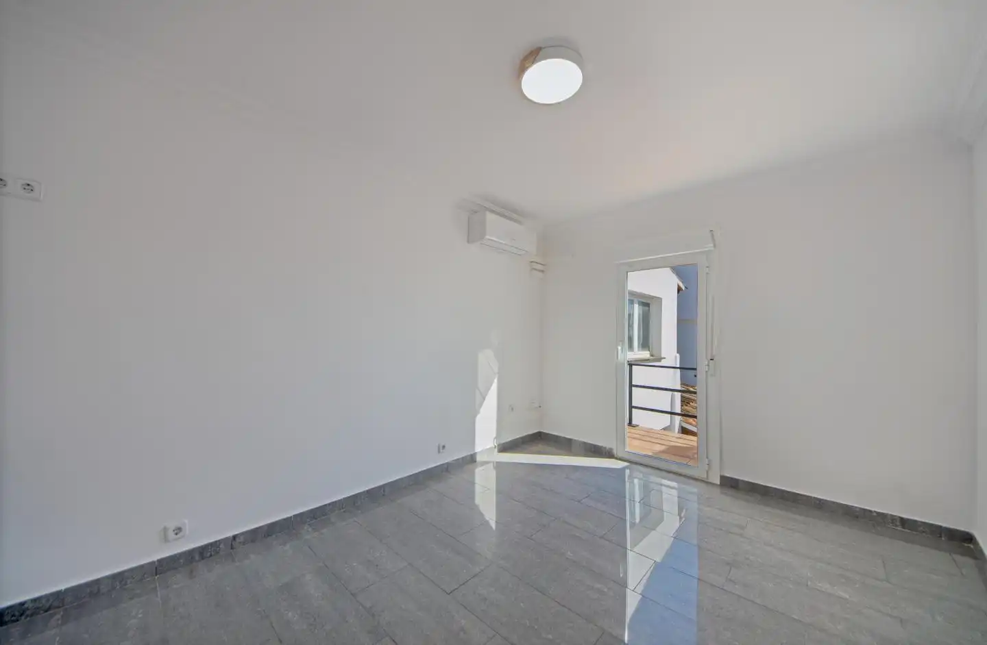 Habitación de Dúplex en venta en Santa María del Camí con Aire acondicionado y Terraza