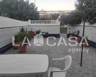 Exterior view of Single-family semi-detached for sale in Algeciras