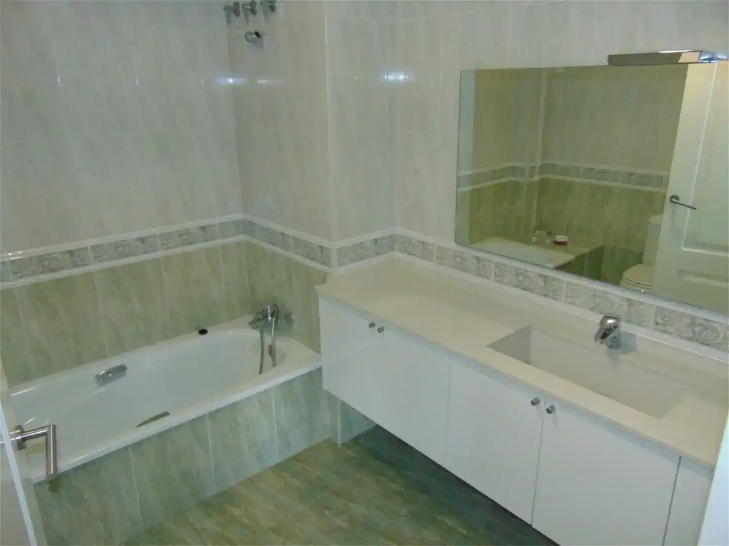 Bany de Pis en venda en Alzira amb Aire condicionat i Balcó