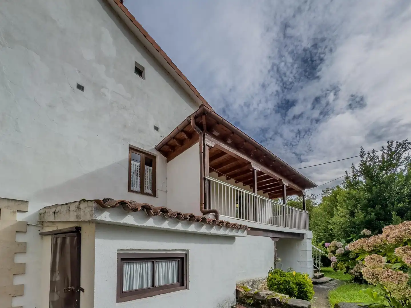 Vista exterior de Casa adosada en venta en Solórzano con Jardín privado y Balcón