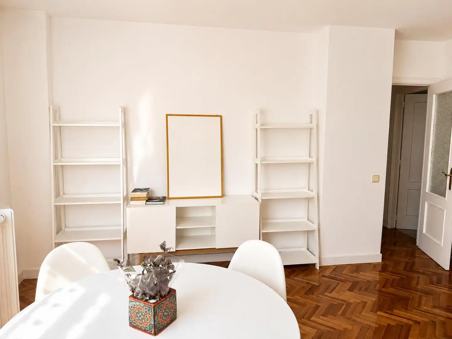 Living room of Flat for rent in Madrid  with Air Conditioner, Heating and Furnished