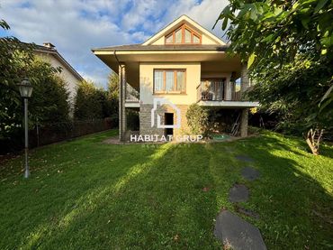 Maison avec jardin à vendre à Taradell