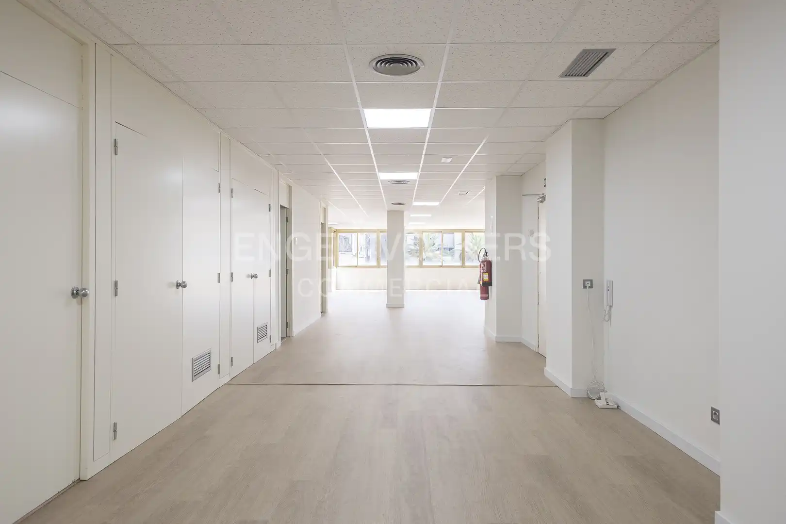 Office for rent in Barcelona  with Air Conditioner and Heating