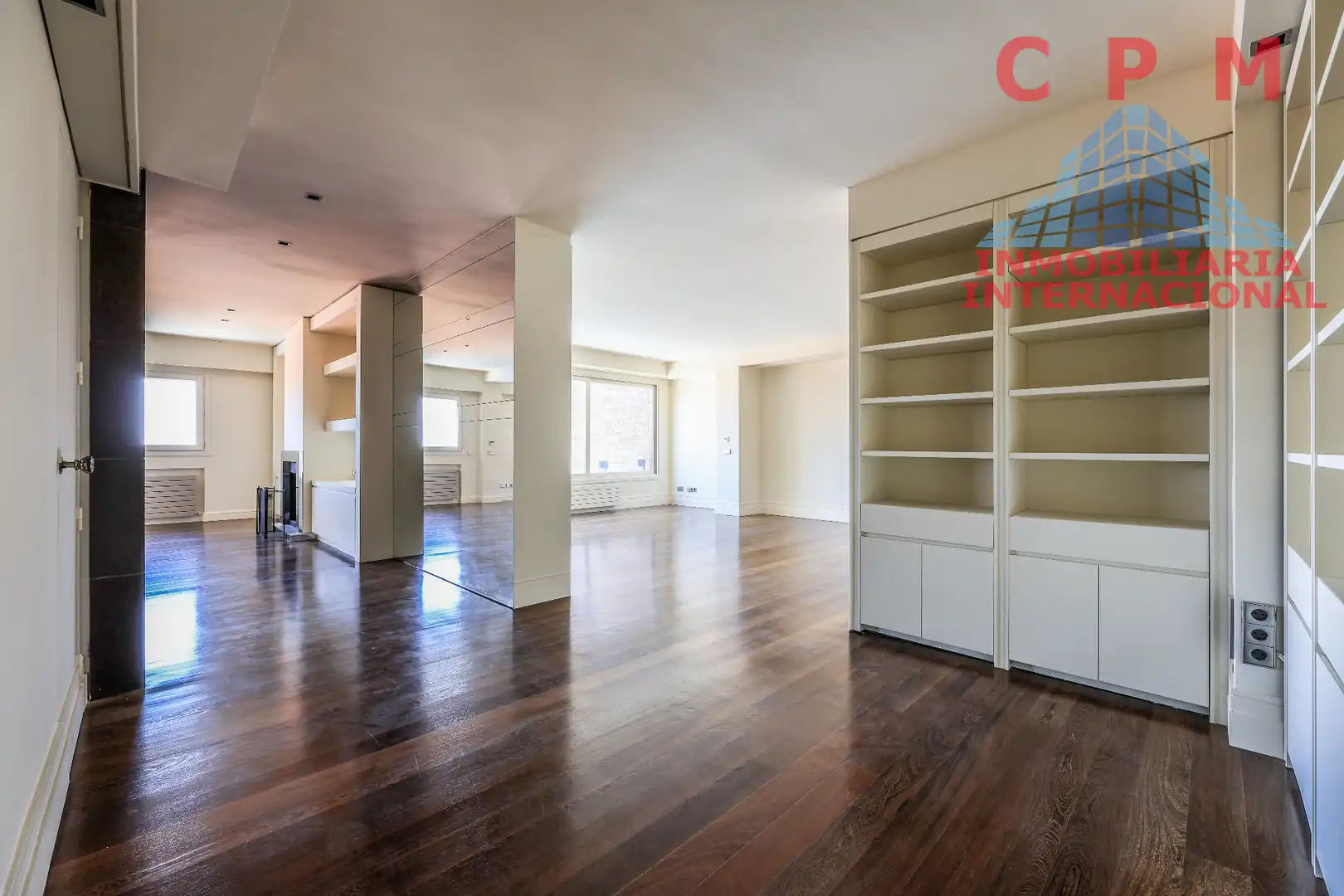 Sala d'estar de Dúplex de lloguer en Madrid amb Aire condicionat, Calefacció i Parquet