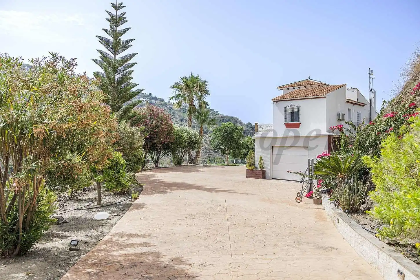 Casa amb piscina en venda a Sayalonga, imagen 6